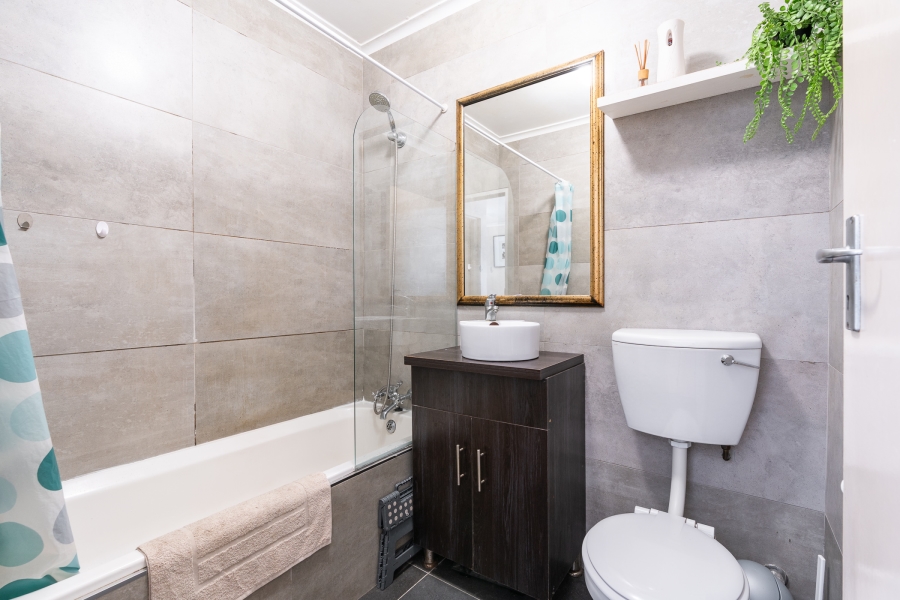 2 Bedroom Property for Sale in Thornton Western Cape